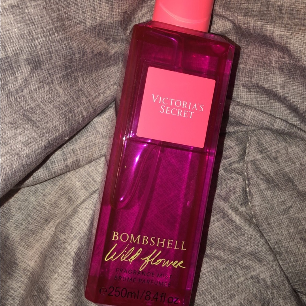 Victoria’s Secret Bombshell Wildflower Frag. Mist